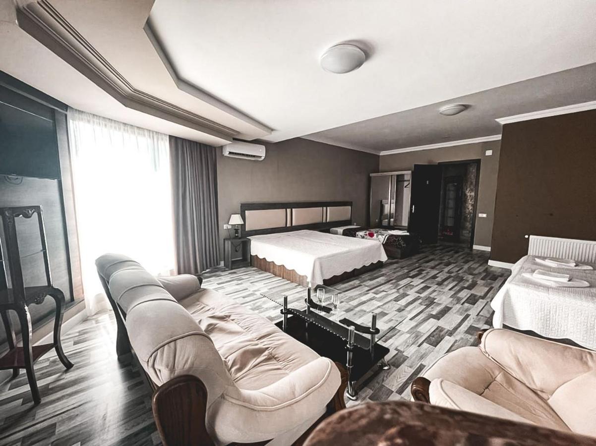 Discovery Hotel Kutaisi Eksteriør billede