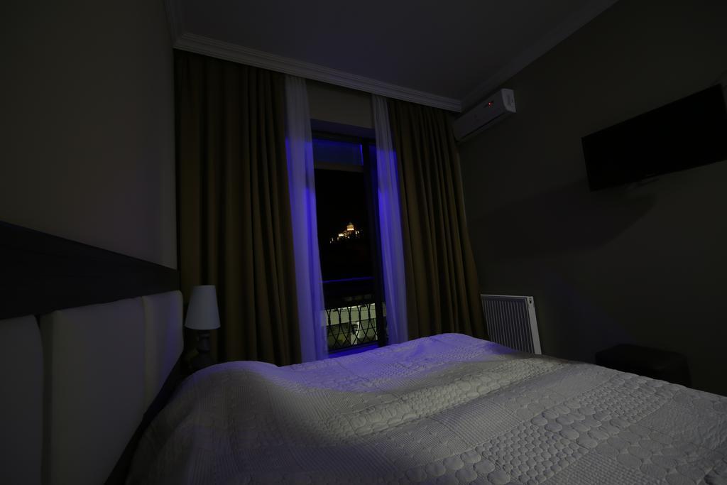 Discovery Hotel Kutaisi Værelse billede